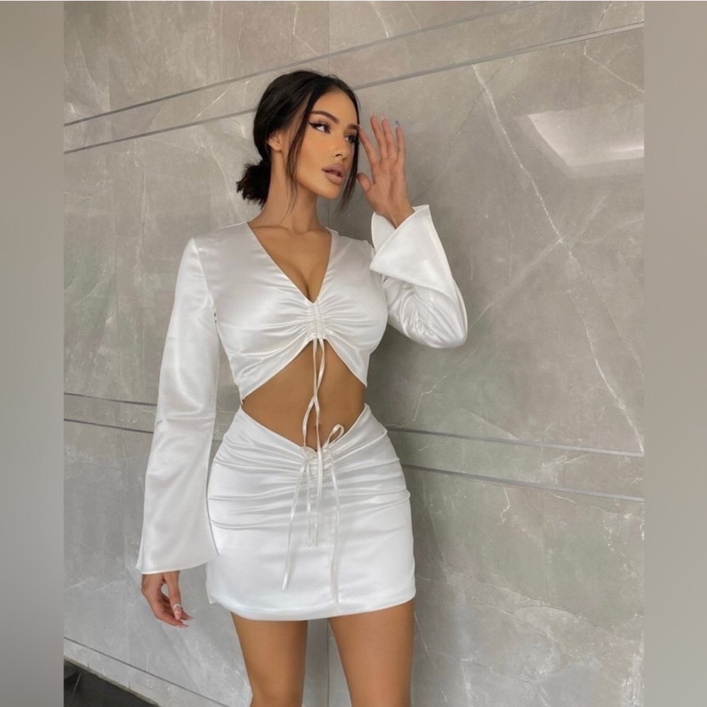 Tiger Mist | Bell Sleeve Satin Top | White